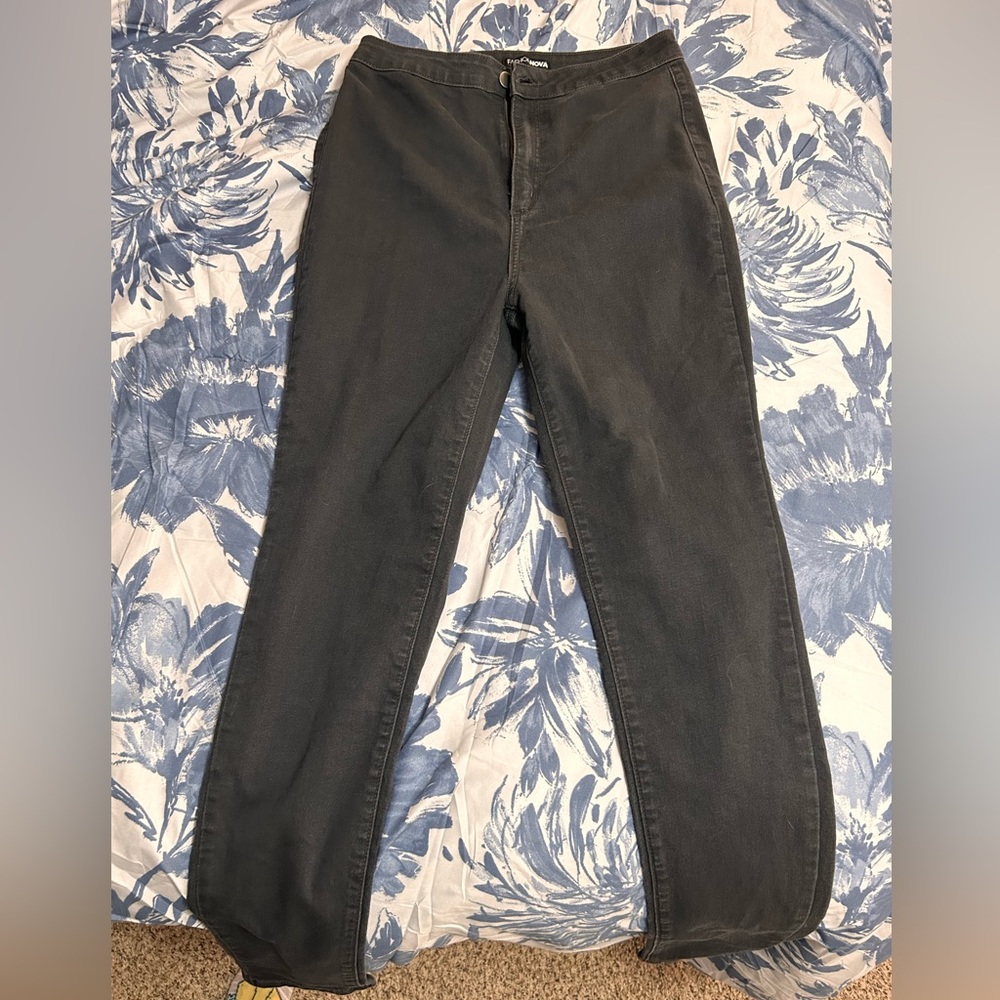 High rise black pants